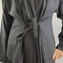 Load image into Gallery viewer, Neirami Cardigan with Ties Grey