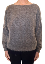 Load image into Gallery viewer, Des Petits Hauts Dora Boatneck Loutre
