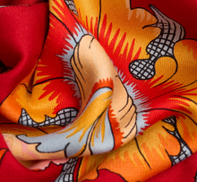 Load image into Gallery viewer, Inoui Editions Square 100 Rococo Red