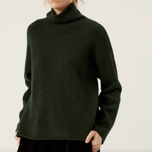 Load image into Gallery viewer, Naif Sam Sweater Forest Green