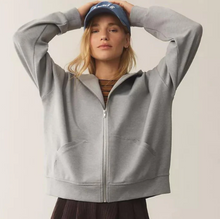 Load image into Gallery viewer, Paper Label Daphne Hoodie Grey