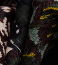 Load image into Gallery viewer, Inoui Editions Scarf 100 Papillons Khaki