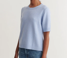 Charger l'image dans la galerie, Basic Apparel Cady SS Top Light Blue