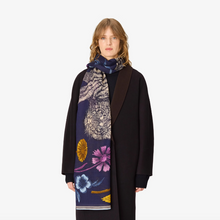 Load image into Gallery viewer, Inoui Editions Scarf 80 Gustav Navy