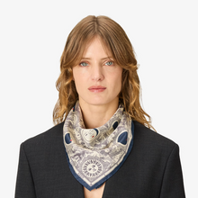 Load image into Gallery viewer, Inoui Editions Square 45 Eclipse Blue