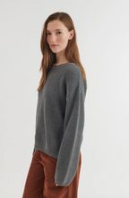 Load image into Gallery viewer, Basic Apparel Suna Sweater Light Grey