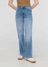 Load image into Gallery viewer, Du/er Midweight Denim Wide Leg Vintage Blue