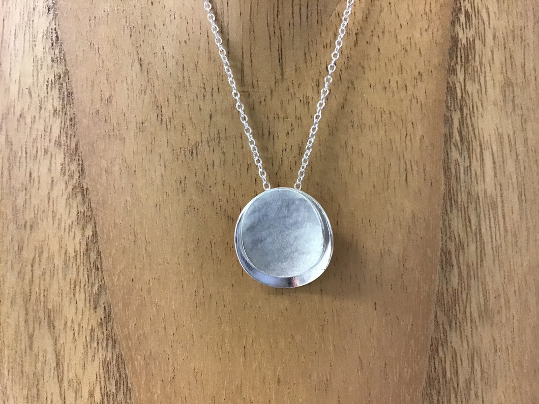 Lorin Hesse Circle Necklace Large