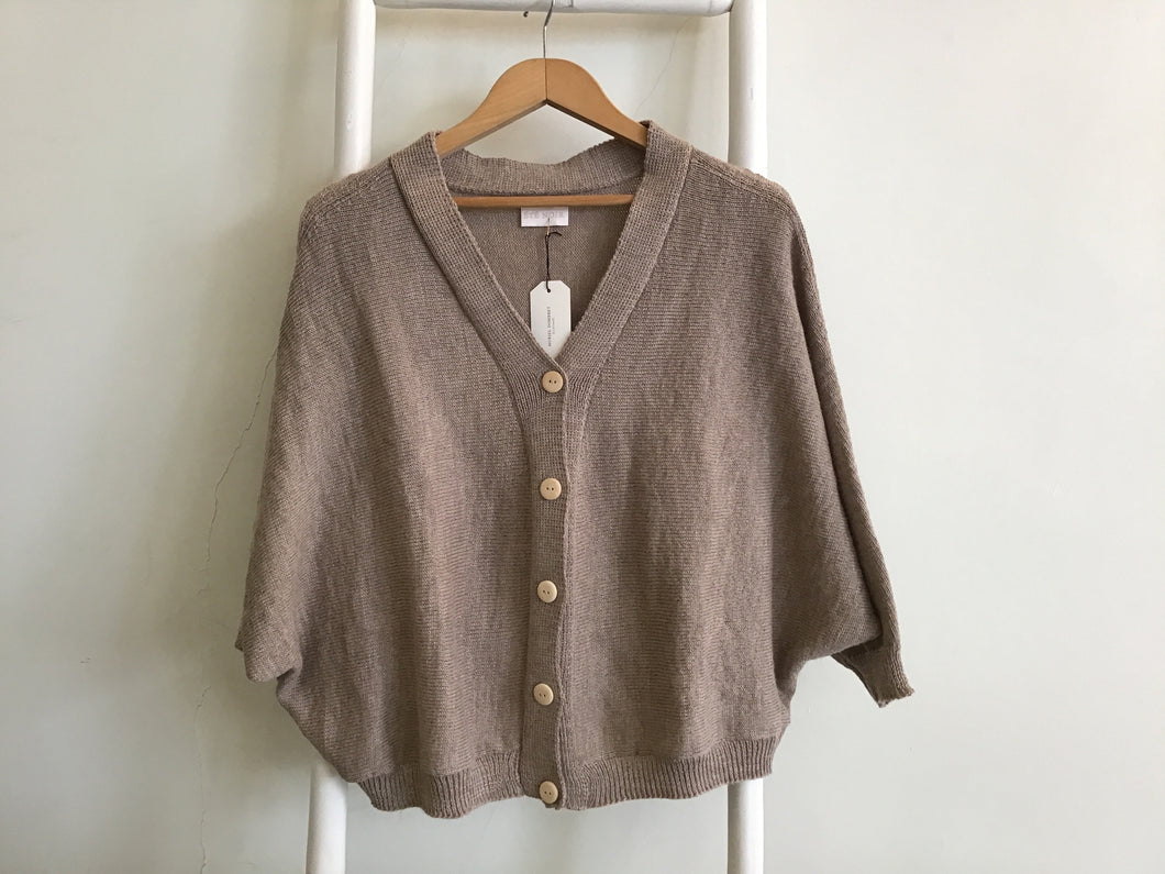 Été Noir Short Cardi Sand