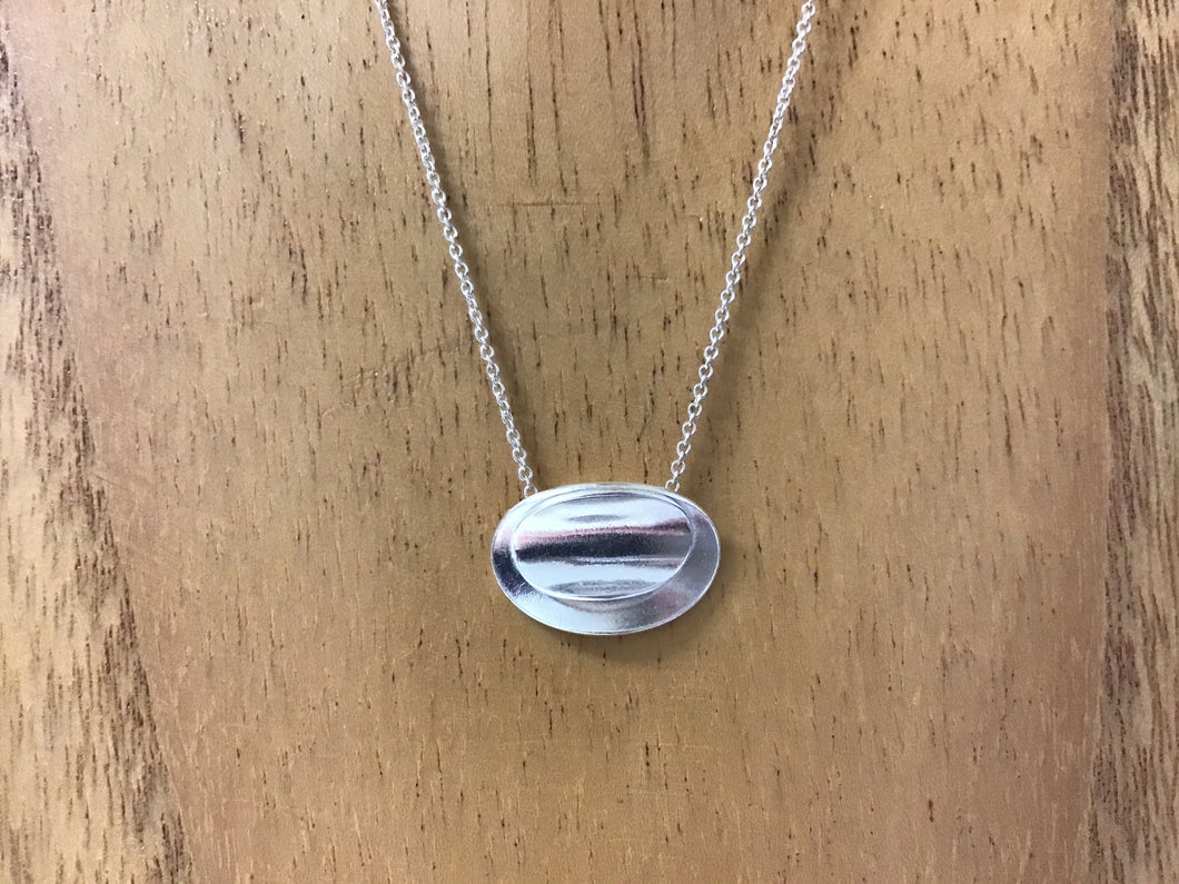 Lorin Hesse Oval Necklace