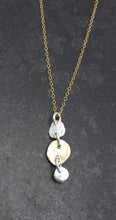 Charger l&#39;image dans la galerie, Orange Avocado Tri-Molten Pendant Necklace

