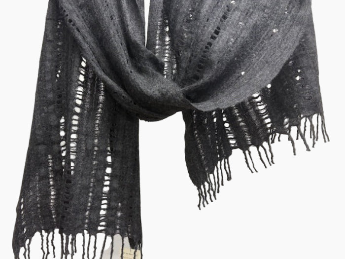 Wide Bark Scarf Grey