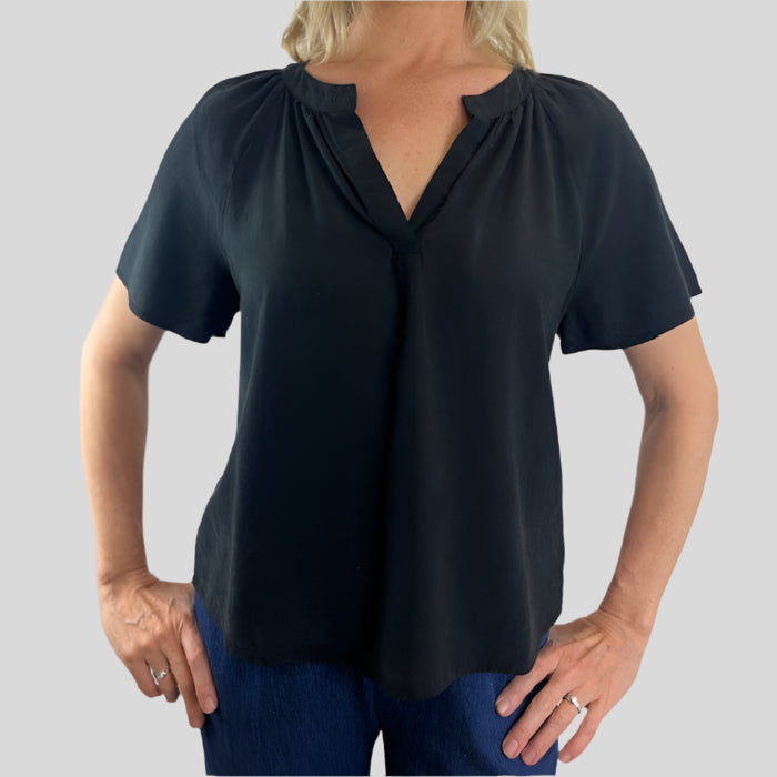 Bella Dahl Flowy Short Sleeve Pullover Black
