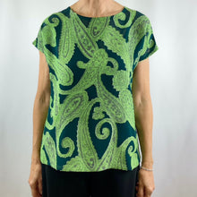 Load image into Gallery viewer, Tosh Top Green Paisley
