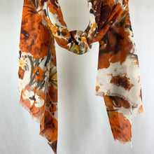 Load image into Gallery viewer, Winter bouquet scarf rust
