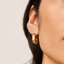 Load image into Gallery viewer, Puffy ULink Earrings Gold
