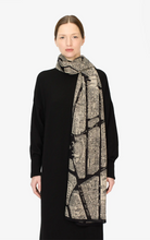 Load image into Gallery viewer, Inoui Editions Scarf 100 Turgot natural
