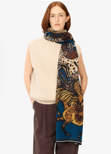 Load image into Gallery viewer, Inoui Editions scarf  80 Western Duck Blue
