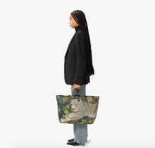 Load image into Gallery viewer, Inoui Editions Maxi Shopper Bag Mike Khaki
