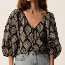 Load image into Gallery viewer, Des Petits Hauts Sirius Blouse Valentine Print
