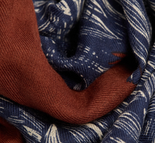 Charger l&#39;image dans la galerie, Inoui Editions Scarf 100 Walter Burgundy
