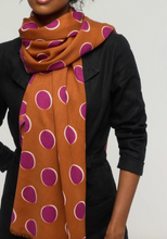 Load image into Gallery viewer, Princesse et Dragons Halo Scarf Caramel/Purple
