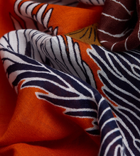 Charger l'image dans la galerie, Inoui Editions Scarf 100 Toutou Orange
