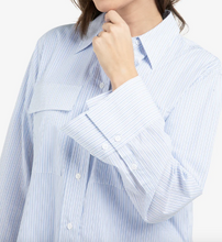 Charger l'image dans la galerie, YAYA Striped Boyfriend Shirt Ice Blue
