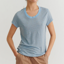 Charger l'image dans la galerie, Basic Apparel Ashley SS Tee Blue/Ecru
