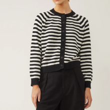 Charger l'image dans la galerie, Naif Christine Cardigan Black/Ivory
