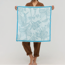 Charger l'image dans la galerie, Princesse et Dragons Rivoli Scarf Blue

