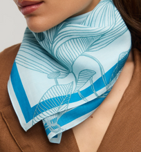 Charger l'image dans la galerie, Princesse et Dragons Rivoli Scarf Blue

