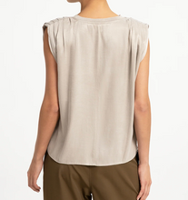 Load image into Gallery viewer, YAYA Sleeveless Top Grey
