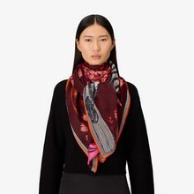 Load image into Gallery viewer, Inoui Editions Square 130 Gustav Burgundy
