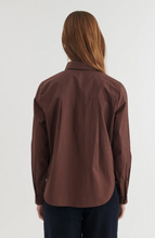 Load image into Gallery viewer, Basic Apparel Silje Shirt Coffee
