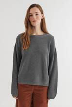 Load image into Gallery viewer, Basic Apparel Suna Sweater Light Grey
