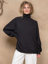 Charger l'image dans la galerie, Le Petit Pull Zena Sweater Charcoal
