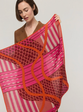 Charger l'image dans la galerie, Princesse et Dragons Entrelacs Scarf Pink
