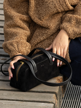 Charger l'image dans la galerie, Risa Lilie Bowler Bag Black
