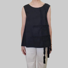 Charger l'image dans la galerie, Neirami Sleeveless Ruffle Top Black
