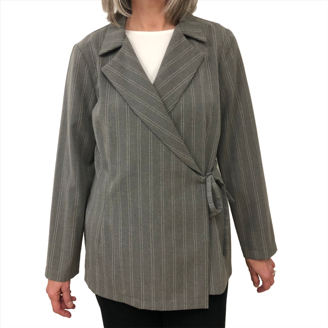 Avery jacket in grey pinstripe crepe